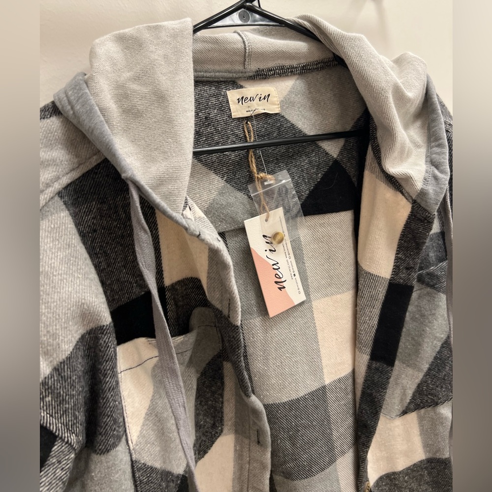 BRAND NEW plaid hooded shacket